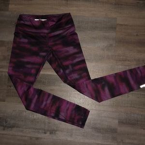 💜Reebok Multicolored Legging💜